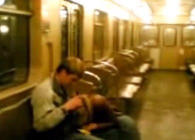 Снимают на камеру минет девушки в московском метро